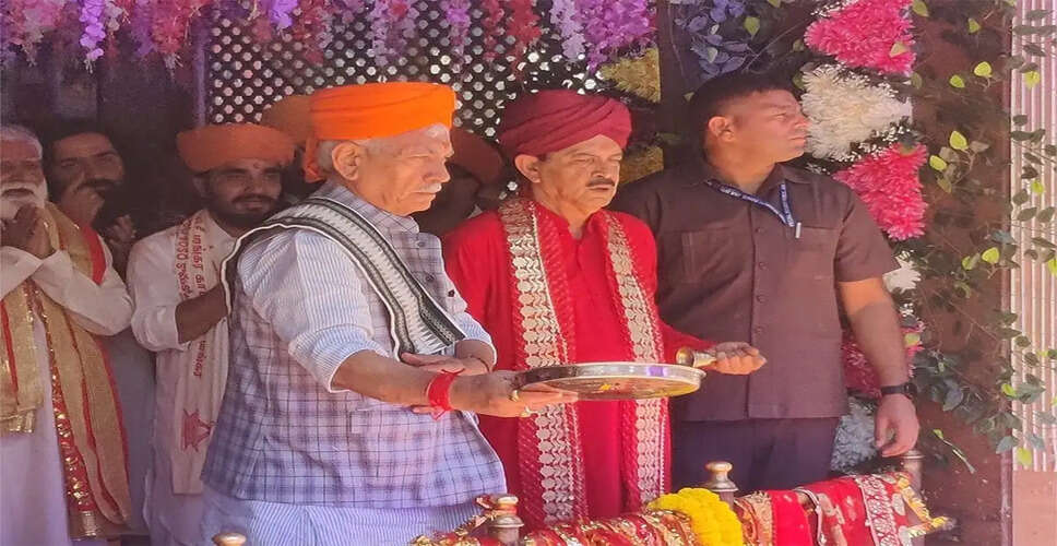 खीर भवानी मेले में कश्मीरी पंडितों की भारी भीड़, उपराज्यपाल ने की पूजा