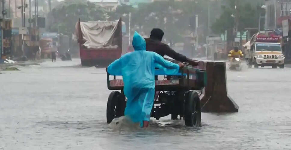 दिल्ली में मौसम का रेड अलर्ट: भारी बारिश और आंधी की चेतावनी