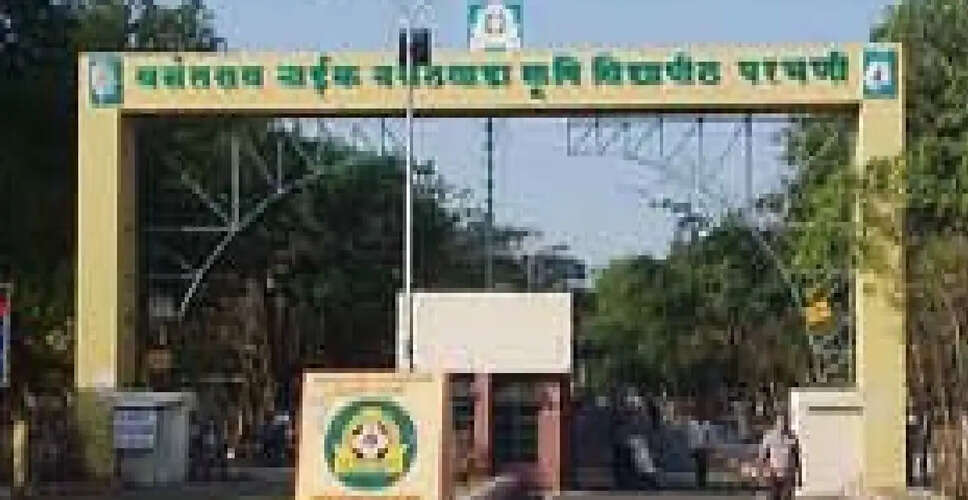 महाराष्ट्र में मंदिर की छत गिरने से श्रद्धालुओं की जानें गईं, बचाव कार्य जारी