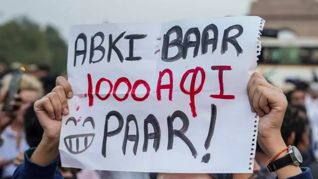 दिल्ली में प्रदूषण के खिलाफ प्रदर्शन: नागरिकों की आवाज़ उठी