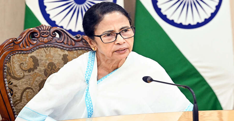 सुवेंदु अधिकारी ने ममता बनर्जी के खिलाफ ₹100 करोड़ का मानहानि मुकदमा दायर किया