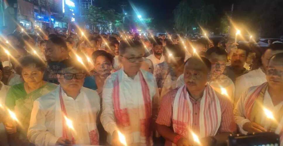 डिब्रूगढ़ में ज़ुबीन गर्ग की याद में कैंडल लाइट मार्च