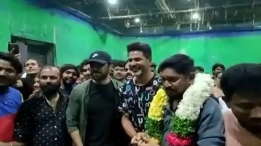 RC15 के सेट पर प्रभुदेवा ने Ram Charan को दिया शानदार सरप्राइज,