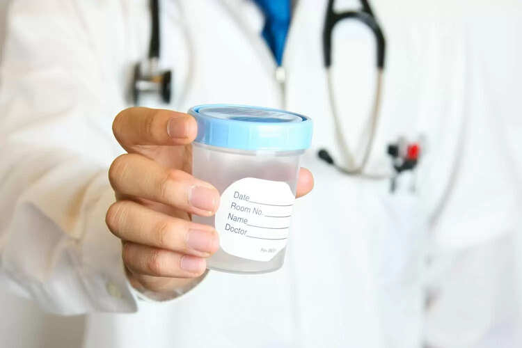 क्या चीन में है Sperm की facotry ? जहाँ पंप से निकला जा रहा है वीर्य जाने क्या है हकीकत